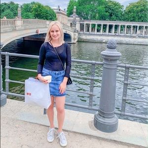 Meet your Posher, Olivia